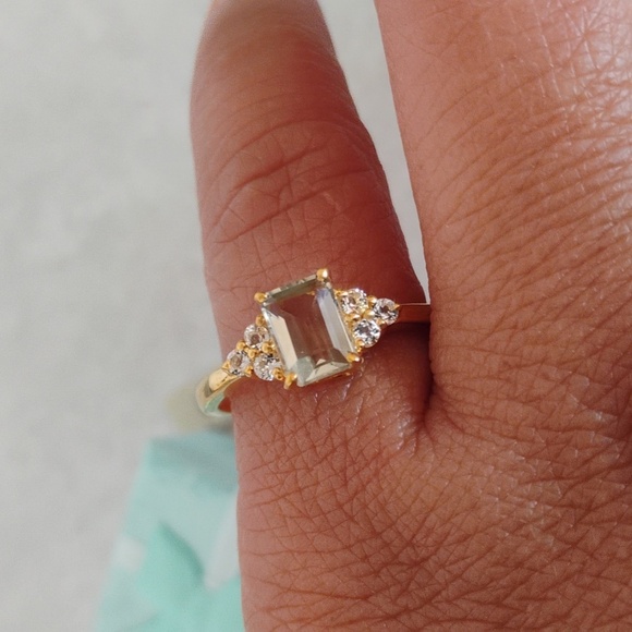 Green Amethyst Wedding Ring - Picture 7 of 12